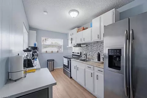5477 Carlton St, Naples, FL 34113 photo 3