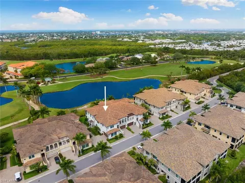 2489 Breakwater Way #5201, Naples, FL 34112