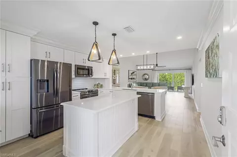 3001 Sandpiper Bay Cir #B304, Naples, FL 34112