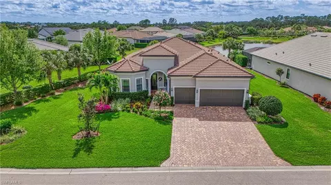 8946 Bahama Swallow Way, Naples, FL 34120