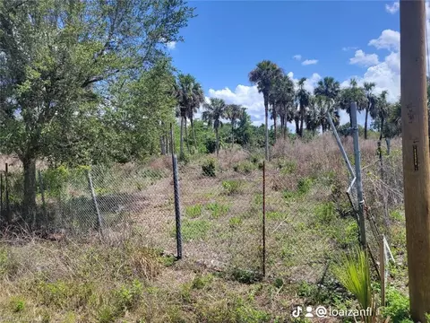 3520 32nd Ave SE, Naples, FL 34117