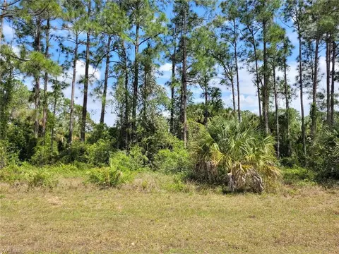 8038 Rolling Cir, Labelle, FL 33935 photo 4