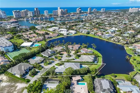 View/Area - 4112 Willowhead Way, Naples, FL 34103 photo 3 of 5