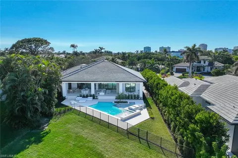 Exterior - 4112 Willowhead Way, Naples, FL 34103 photo 11 of 14
