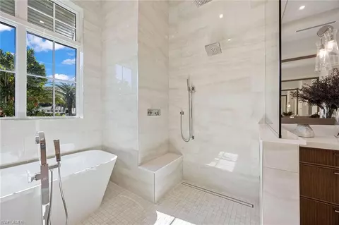 Bath - 4112 Willowhead Way, Naples, FL 34103 photo 3 of 3