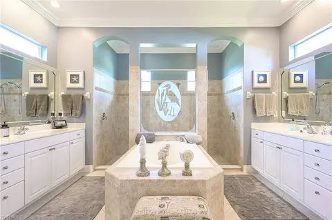 Bath - 9020 Maverick Ct, Naples, FL 34113 photo 1 of 6
