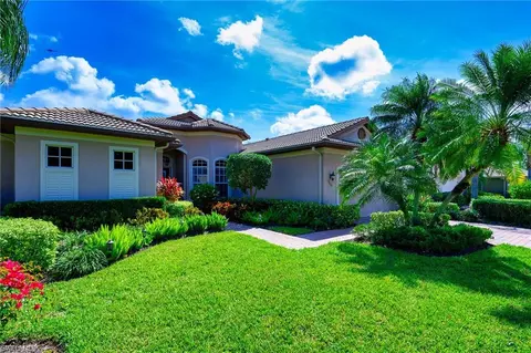 9020 Maverick Ct, Naples, FL 34113