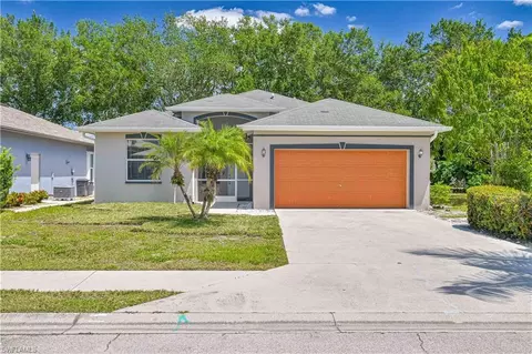 238 Stanhope Cir, Naples, FL 34104
