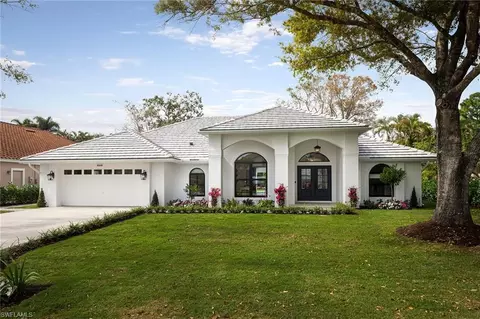 225 Silverado Dr, Naples, FL 34119