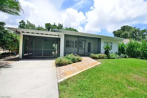 1140 9th Ave N, Naples, FL 34102
