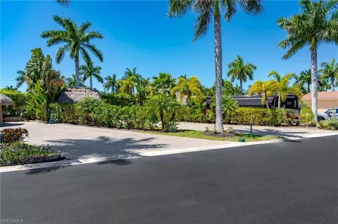13588 Snook Cir, Naples, FL 34114 photo 27