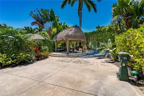 13588 Snook Cir, Naples, FL 34114 photo 2