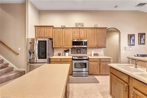 Kitchen - 2184 Rusty Fig Ct, Naples, FL 34120 photo 2 of 2