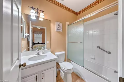 Bath - 2184 Rusty Fig Ct, Naples, FL 34120 photo 4 of 4