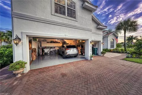 Exterior - 2184 Rusty Fig Ct, Naples, FL 34120 photo 4 of 9