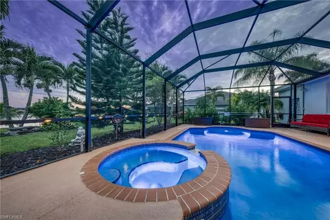 Exterior - 2184 Rusty Fig Ct, Naples, FL 34120 photo 2 of 9
