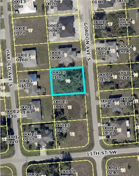 736-738 Gordon Ave S, Lehigh Acres, FL 33973