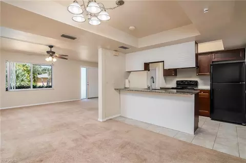 4915 Catalina Dr #31, Naples, FL 34112