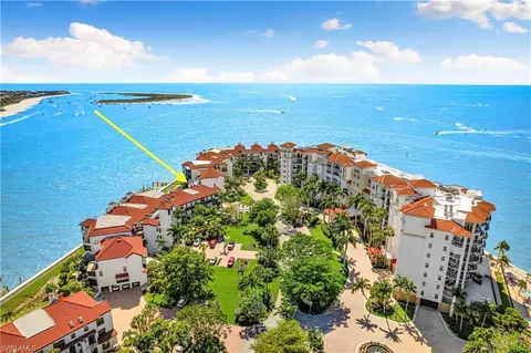 503 La Peninsula Blvd #503, Naples, FL 34113