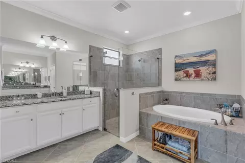 Bath - 4564 Tamarind Way, Naples, FL 34119 photo 1 of 4