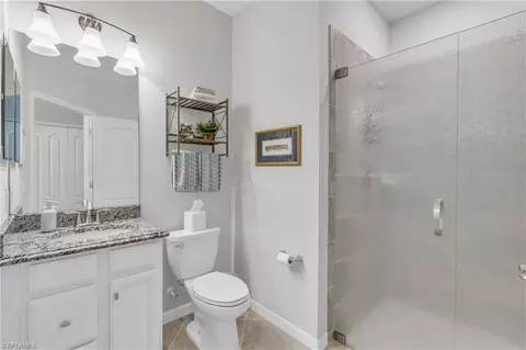 Bath - 4564 Tamarind Way, Naples, FL 34119 photo 4 of 4