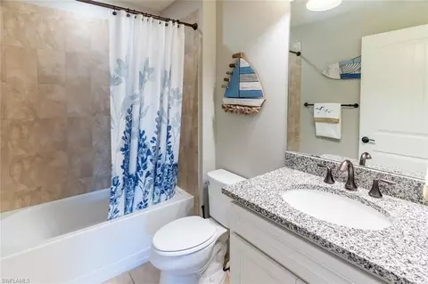 Bath - 20501 Wilderness Ct, Estero, FL 33928 photo 6 of 6