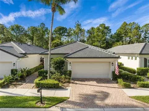 1924 Tarpon Bay Dr N, Naples, FL 34119