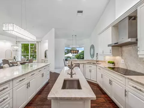 Kitchen - 207 Colonade Cir #1704, Naples, FL 34103 photo 3 of 4