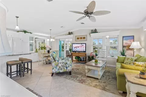 1317 Amethyst Lake Ln, Naples, FL 34114