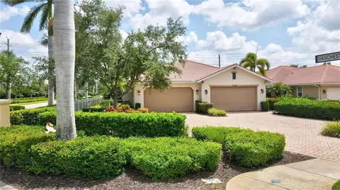 13330 Kent St, Naples, FL 34109
