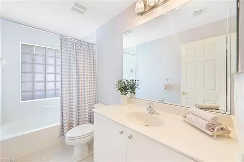 Bath - 8917 Cascades Isle Blvd, Estero, FL 33928 photo 2 of 2