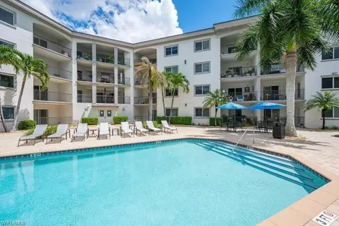 1100 Pine Ridge Rd #A104, Naples, FL 34105