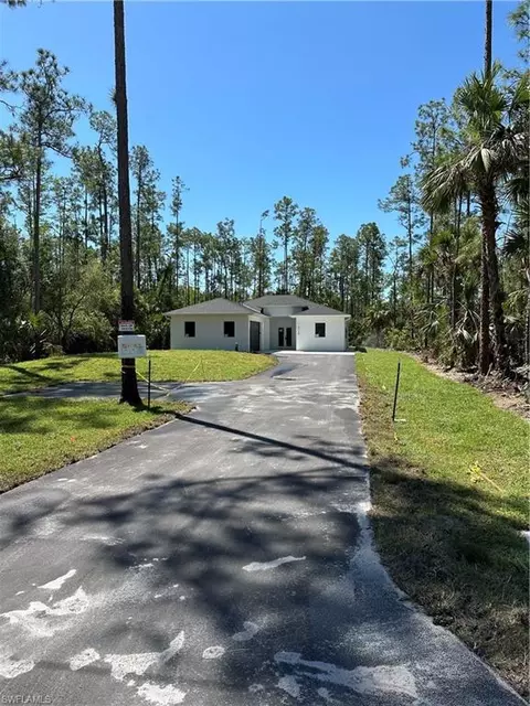 4738 26th Ave SE, Naples, FL 34117