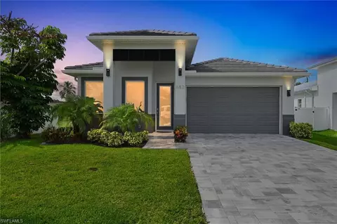 682 105th Ave N, Naples, FL 34108
