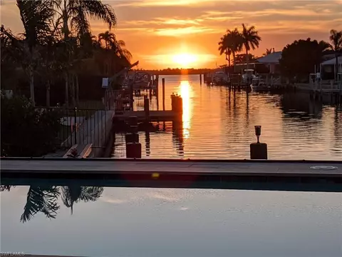 858 Perrine Ct, Marco Island, FL 34145