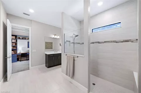 Bath - 17450 Cabrini Way, Estero, FL 33928 photo 6 of 7