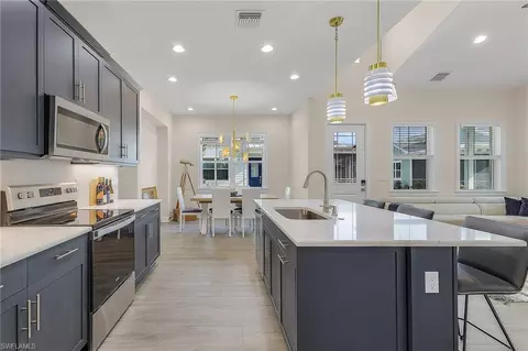7243 Saona Ct, Naples, FL 34113 photo 3