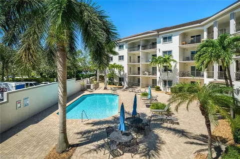 1100 Pine Ridge Rd #B404, Naples, FL 34108