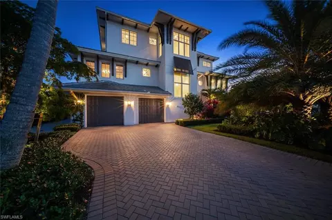 Exterior - 360 Heron Ave, Naples, FL 34108 photo 1 of 17