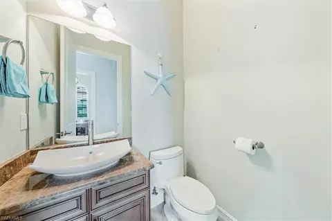 Bath - 6590 Costa Cir, Naples, FL 34113 photo 4 of 4