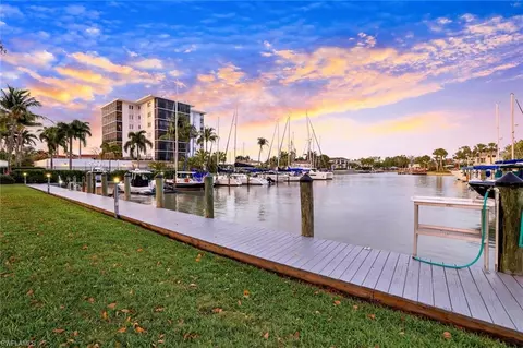 2170 Gulf Shore Blvd N #62W, Naples, FL 34102