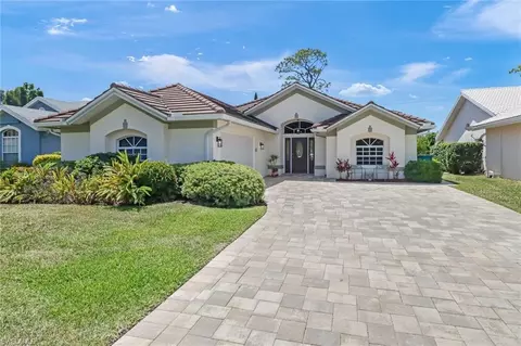 792 Belville Blvd, Naples, FL 34104