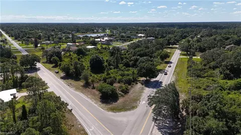 810 Sentinela Blvd, Lehigh Acres, FL 33974