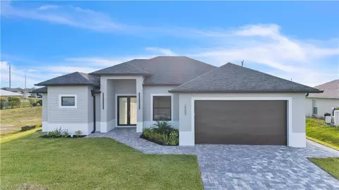 2303 NE 6th Ave, Cape Coral, FL 33909