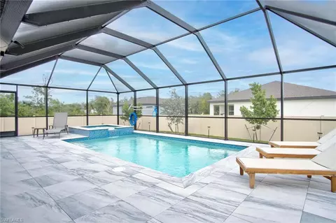 853 Youngreen Dr, Fort Myers, FL 33913