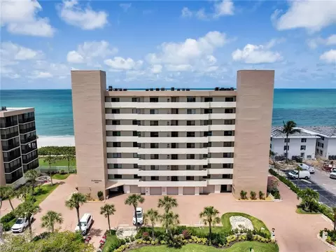 10525 Gulf Shore Dr #252, Naples, FL 34108