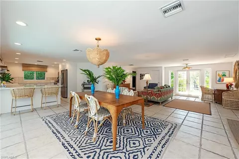 112 Cypress Point Dr, Naples, FL 34105 photo 7