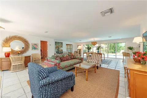 112 Cypress Point Dr, Naples, FL 34105 photo 5