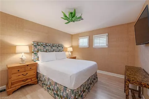 112 Cypress Point Dr, Naples, FL 34105 photo 14