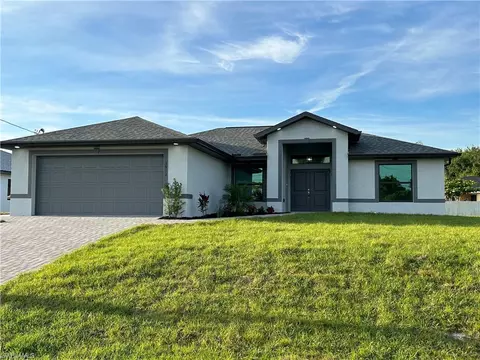 3912 39th St SW, Lehigh Acres, FL 33976